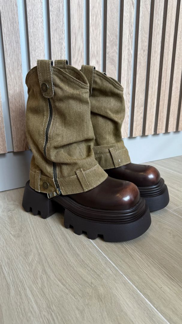 Botas Denim Punta brillante 