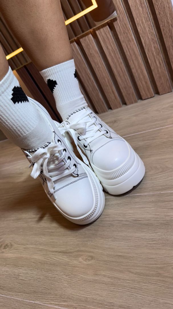 TENIS 3ALTOS TIPO CON