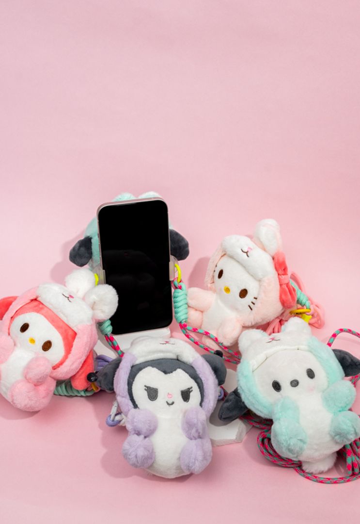 Fluffy stand phone 