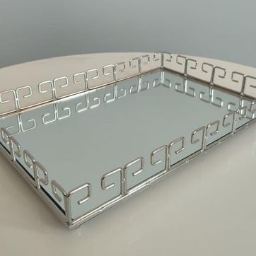 Imagen del producto bandeja plateada en metal con espejo