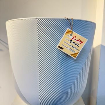Imagen del producto MATERO PLASTICO TALLADO BLANCO