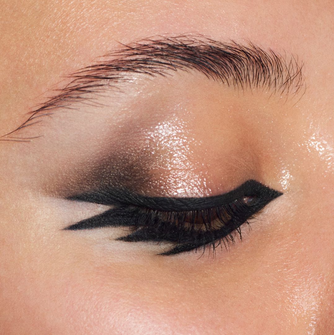 MAC IN EXTREME DIMENSION 24HR KAJAL EYE LINER