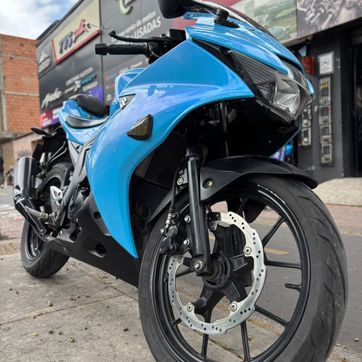 SUZUKI GSX - R 150 - imagen 1