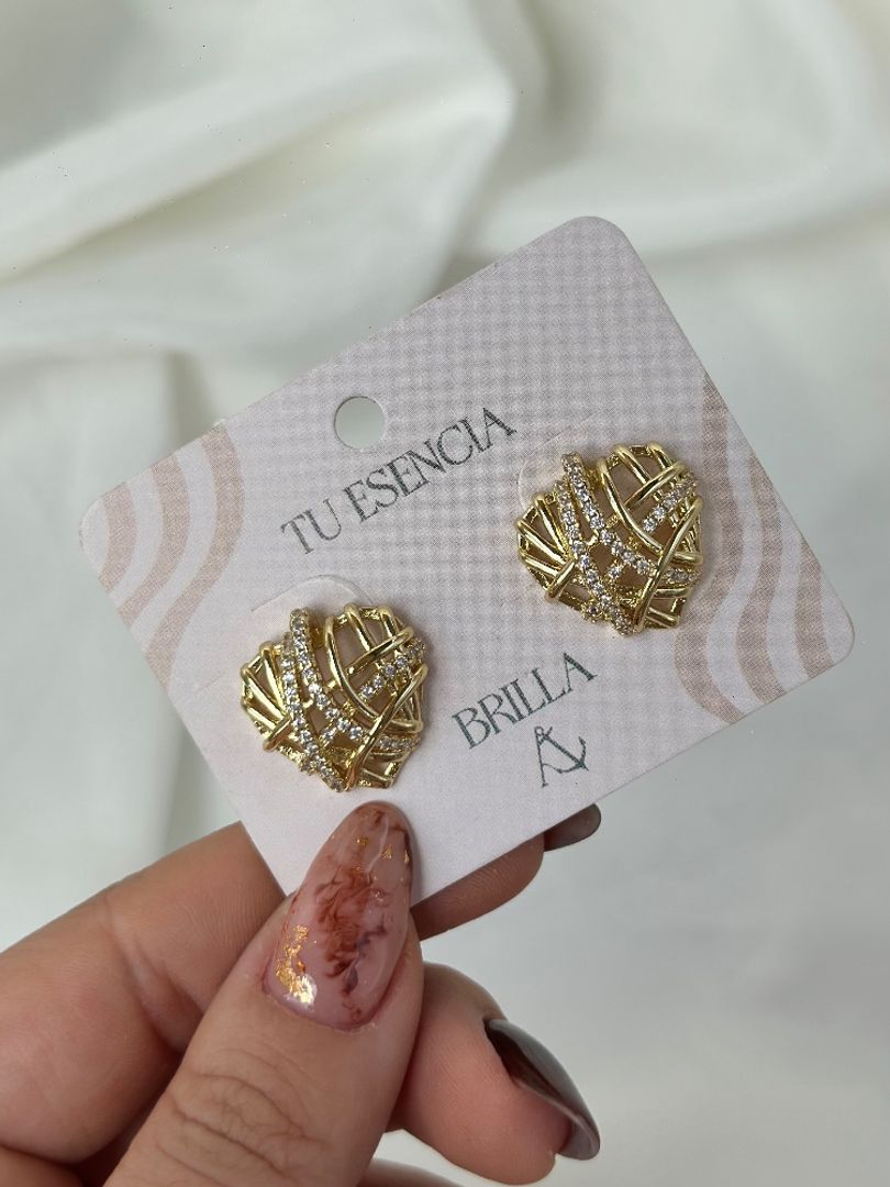 Arete corazón circonias 