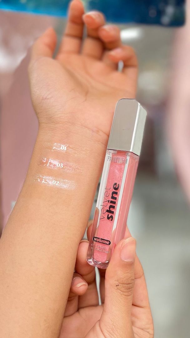 LIP GLOSS VELVET VOLUMINIZADOR PARTY QUEEN 