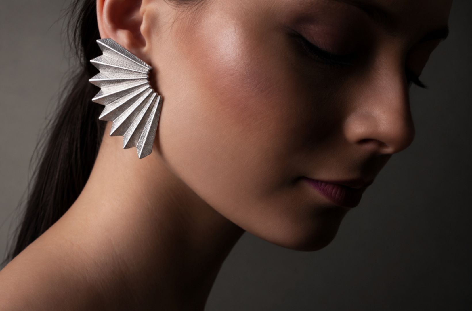 SILVER MAXI BLUE PALM EARRINGS