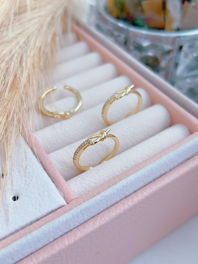 Anillos ajustables en rodio