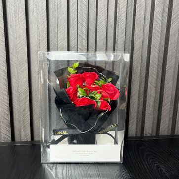 Imagen del producto RAMO MEDIANO ROSAS ROJAS CON LUZ.