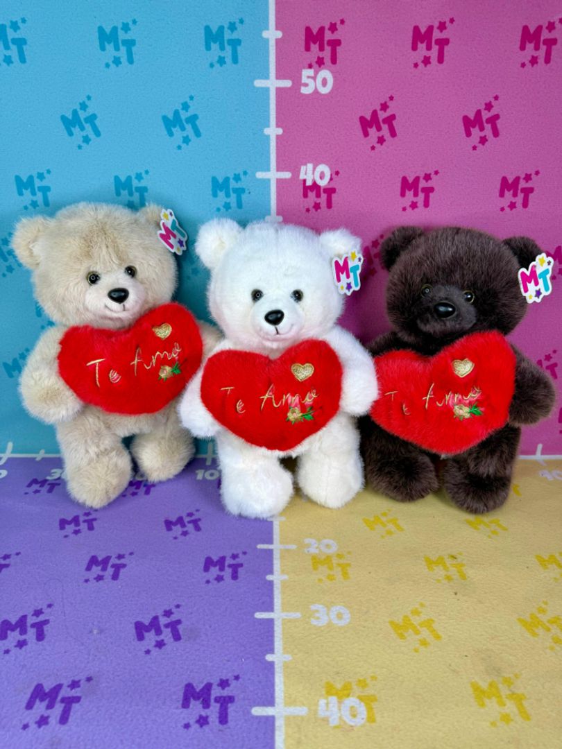 Oso patas largas corazon 35cm PLS