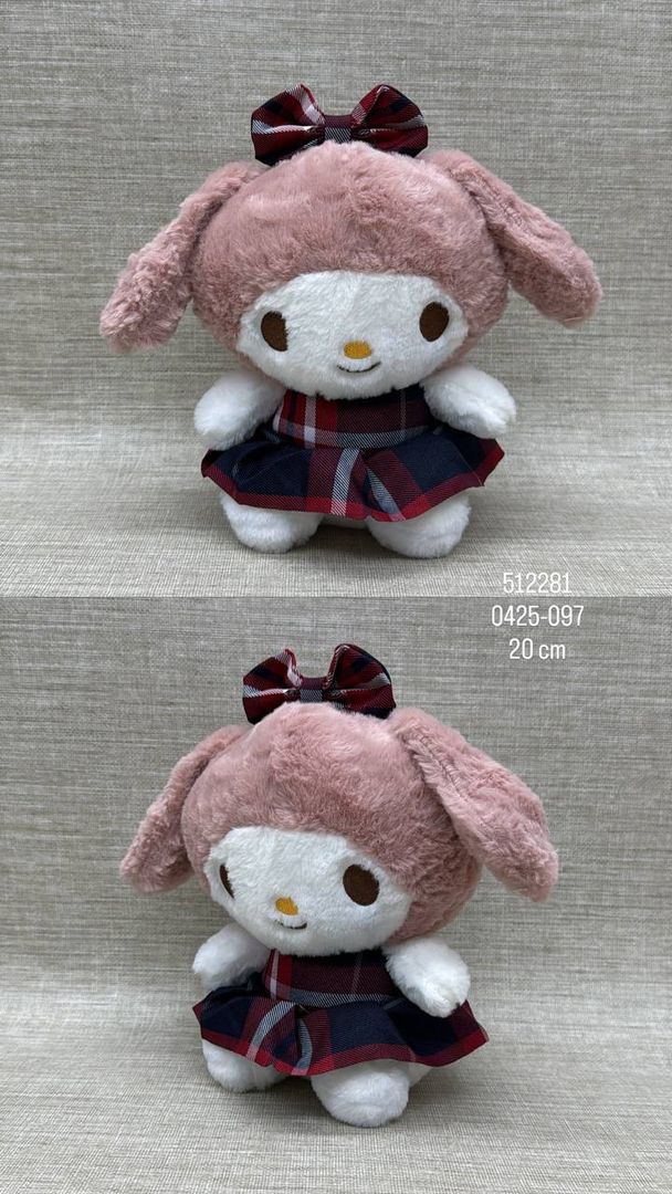 COLECCIÓN SANRIO CON VESTIDO A CUADROS (MELODY) 20 CM