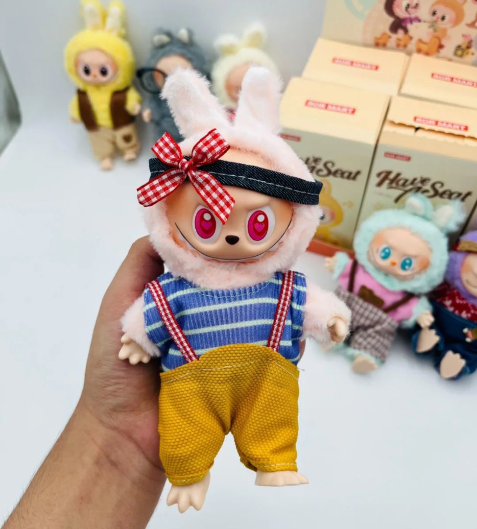 Labubu sorpresa con ropa
