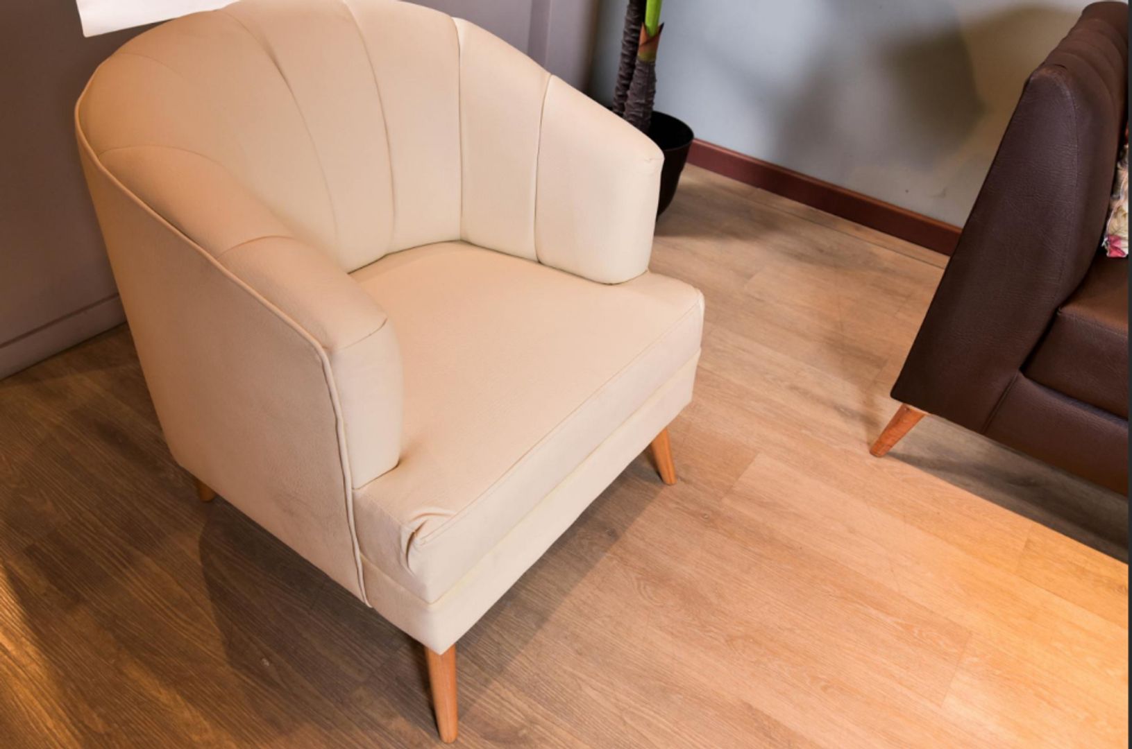 SALA PLATINO PRANNA NEGRO Y TURQUEZA