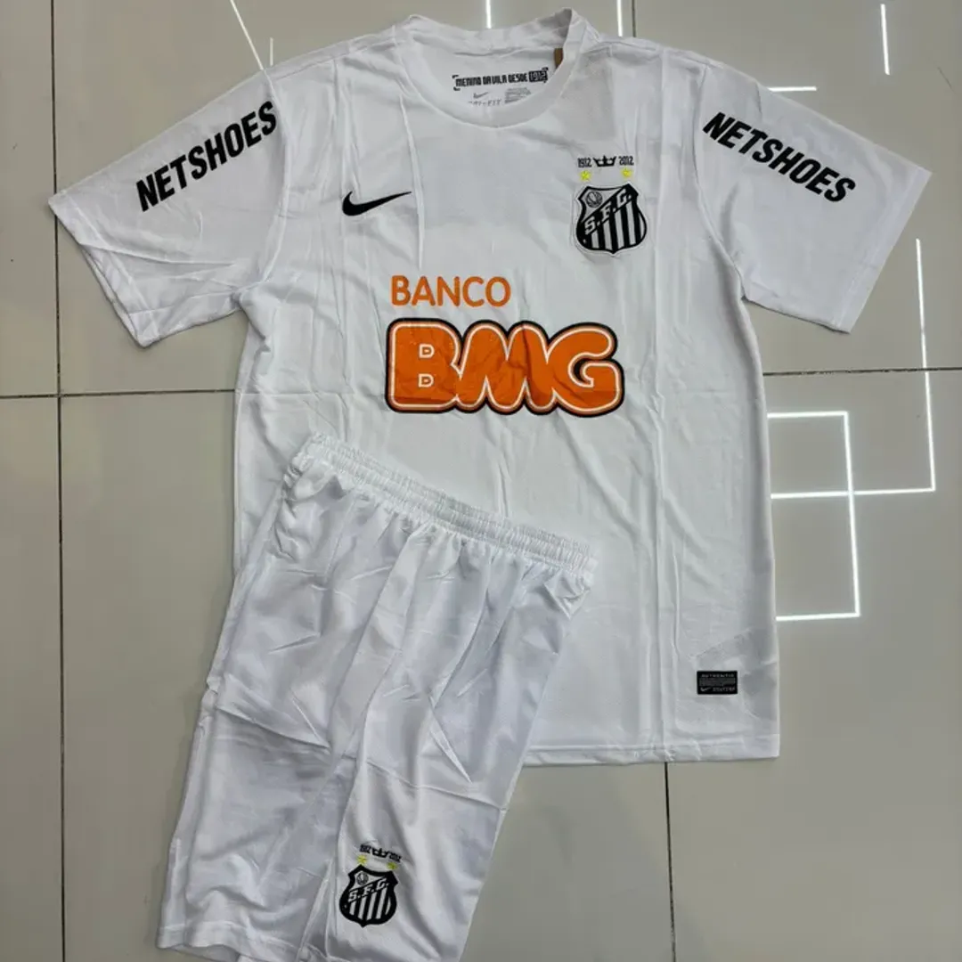 RETRO SANTOS