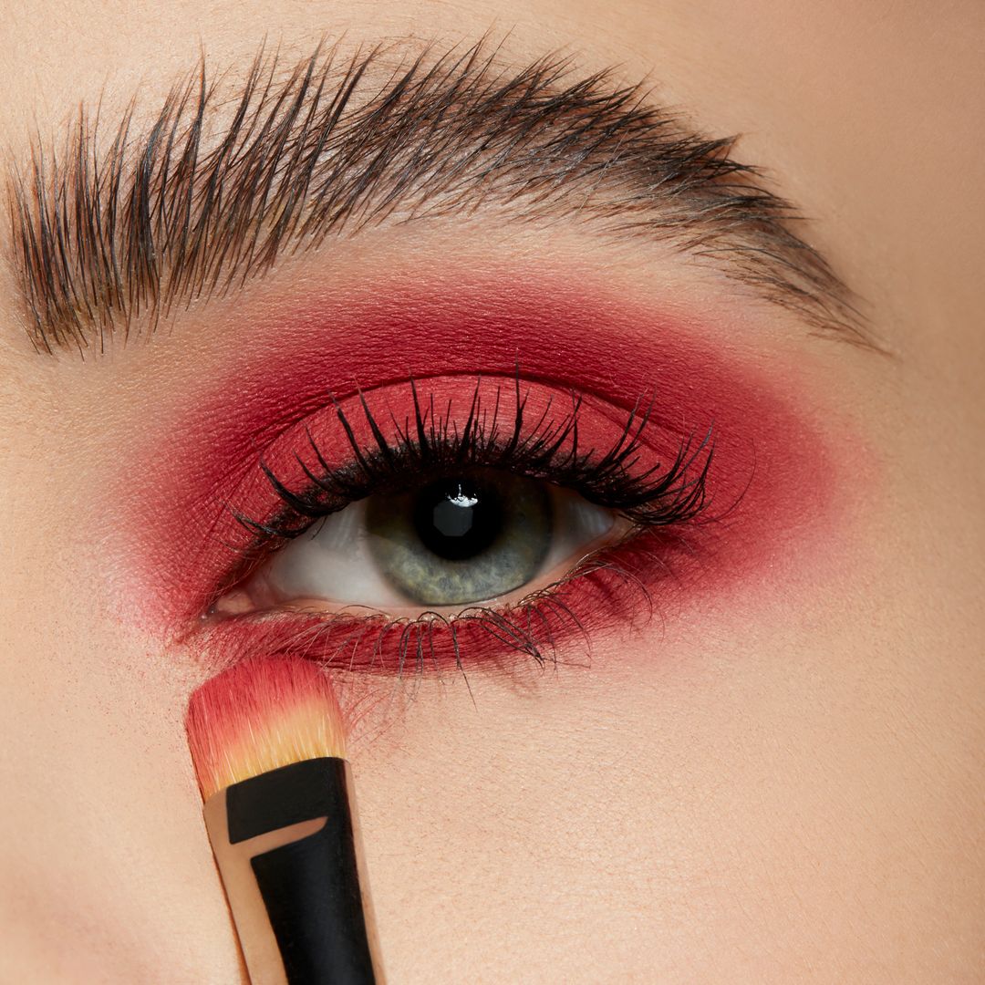 MAC POWDER KISS SOFT MATTE EYE SHADOW