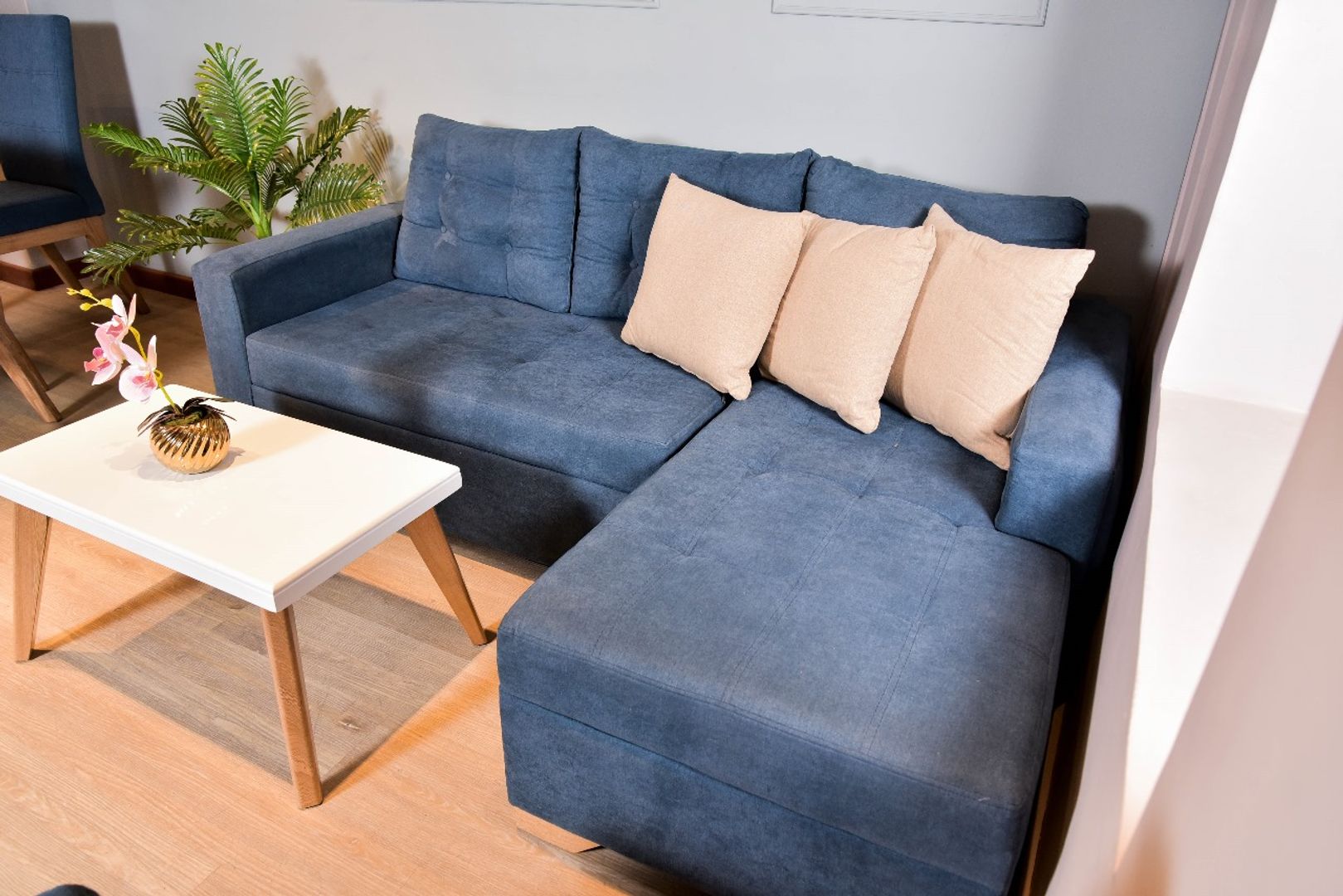 SALA ELE BRUNO TELA AZUL