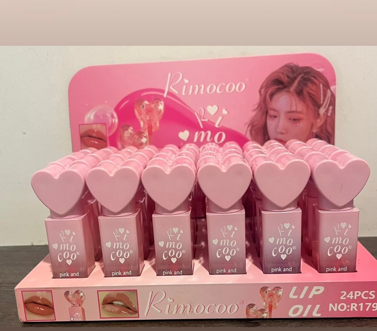 Lip oil 