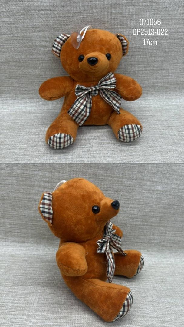 OSITO MARRON CON CUADROS 17CM