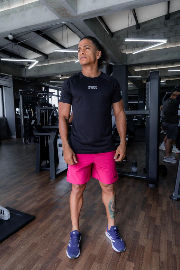 SET CAMISETA NEGRA + PANTALONETA FUCSIA