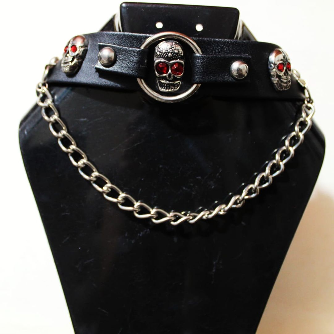 CHOKER CALAVERA 