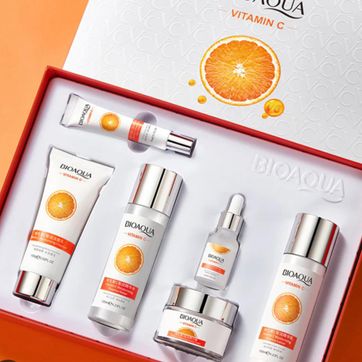 Imagen del producto 377- KIT FACIAL HIDRATANTE VITAMINA C BIOAQUA