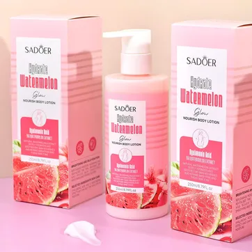 Imagen del producto Crema Corporal Watermelon Hidratación & Brillo Natural – Sadoer (250 ml)