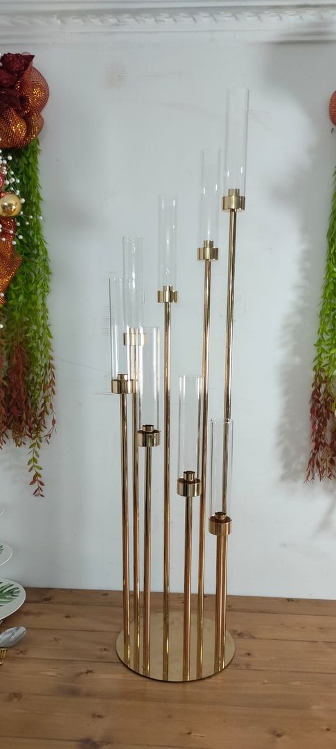 PILARES DORADOS CON 8 BRISEROS DE VIDRIO