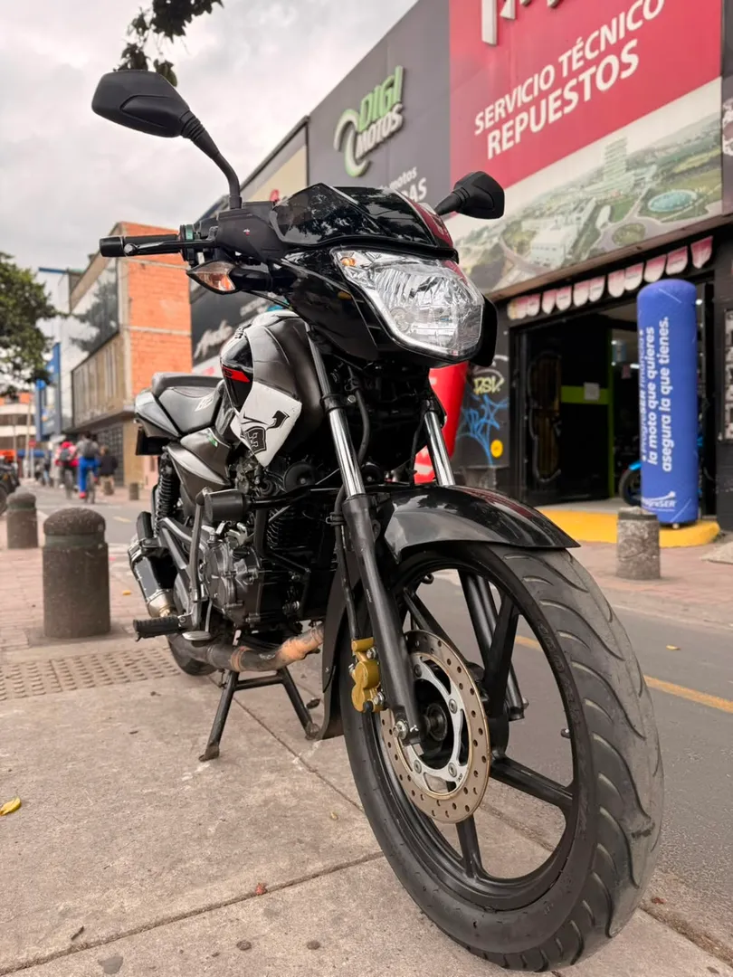 BAJAJ PULSAR NS  125 