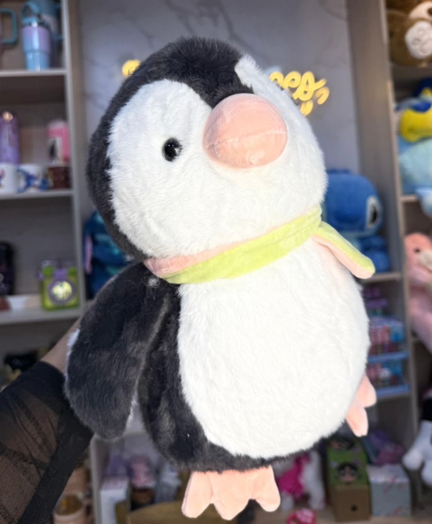 PINGUINO DE PELUCHE BUFANDA