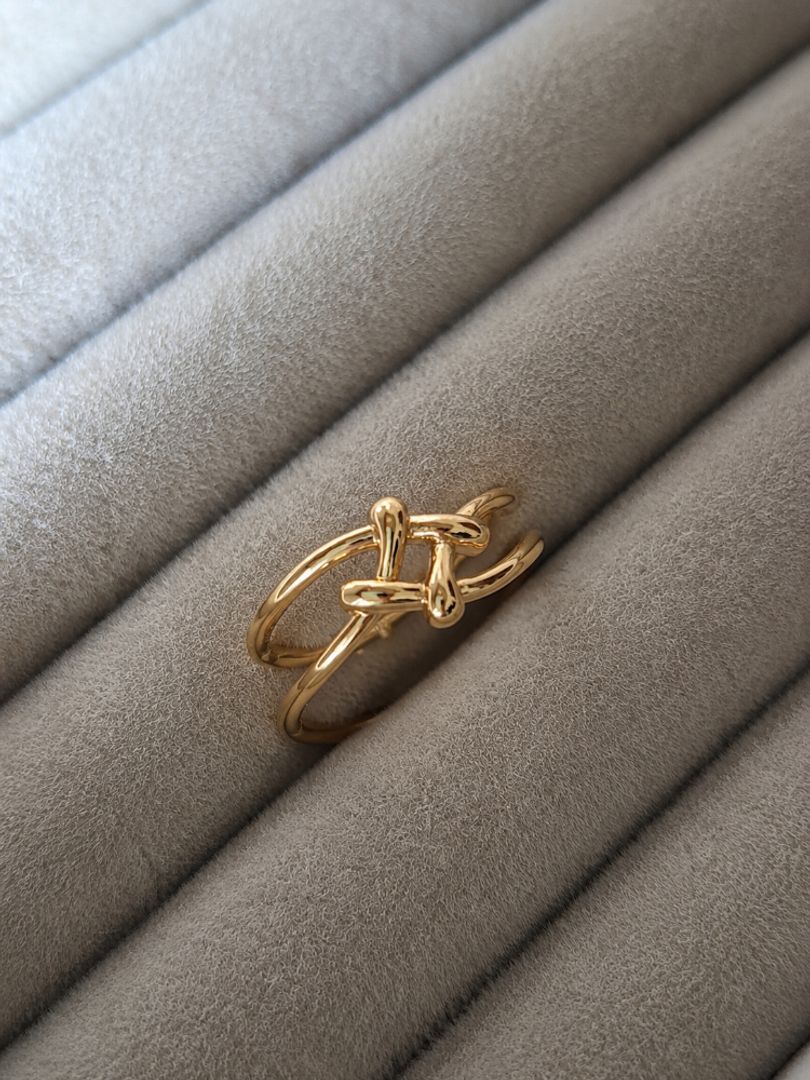 Anillo Entrelazado