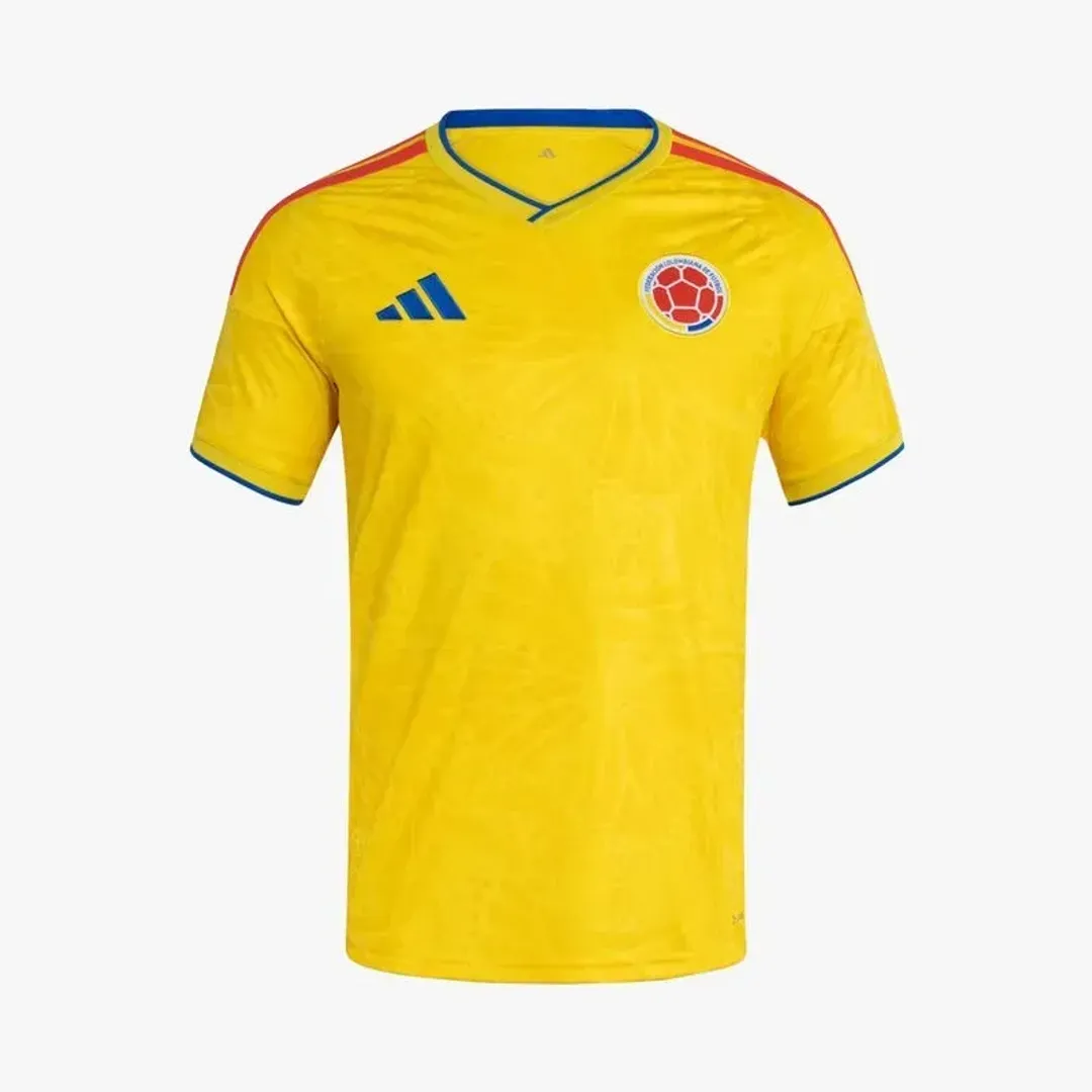 CAMISETA SELECCION COLOMBIA BORDADA 1.1 MUNDIAL 2026 