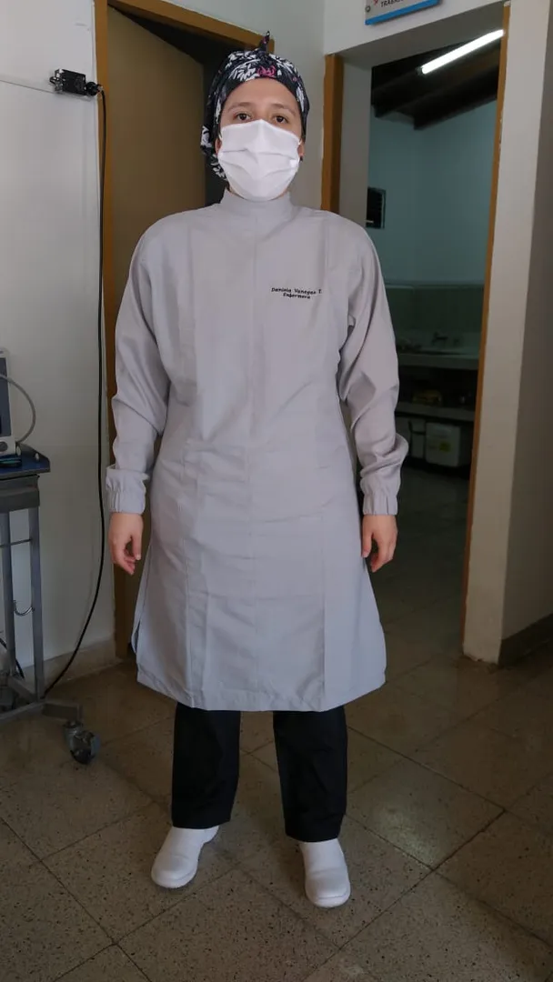 Bata Antifluido Larga