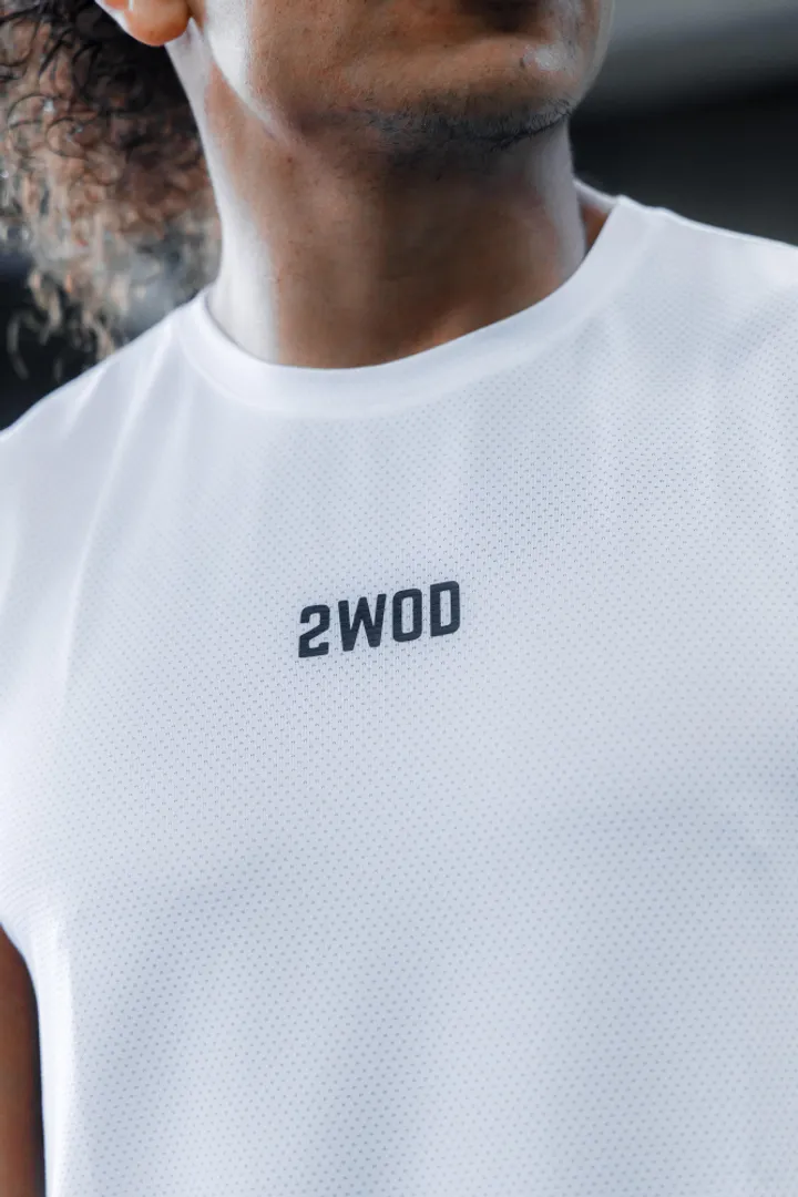 NUEVA CAMISILLA  HOMBRE BLANCA