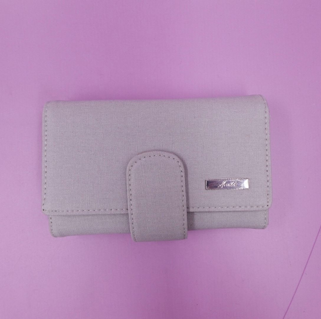 BILLETERA BROCHE MEDIANA AN8050
