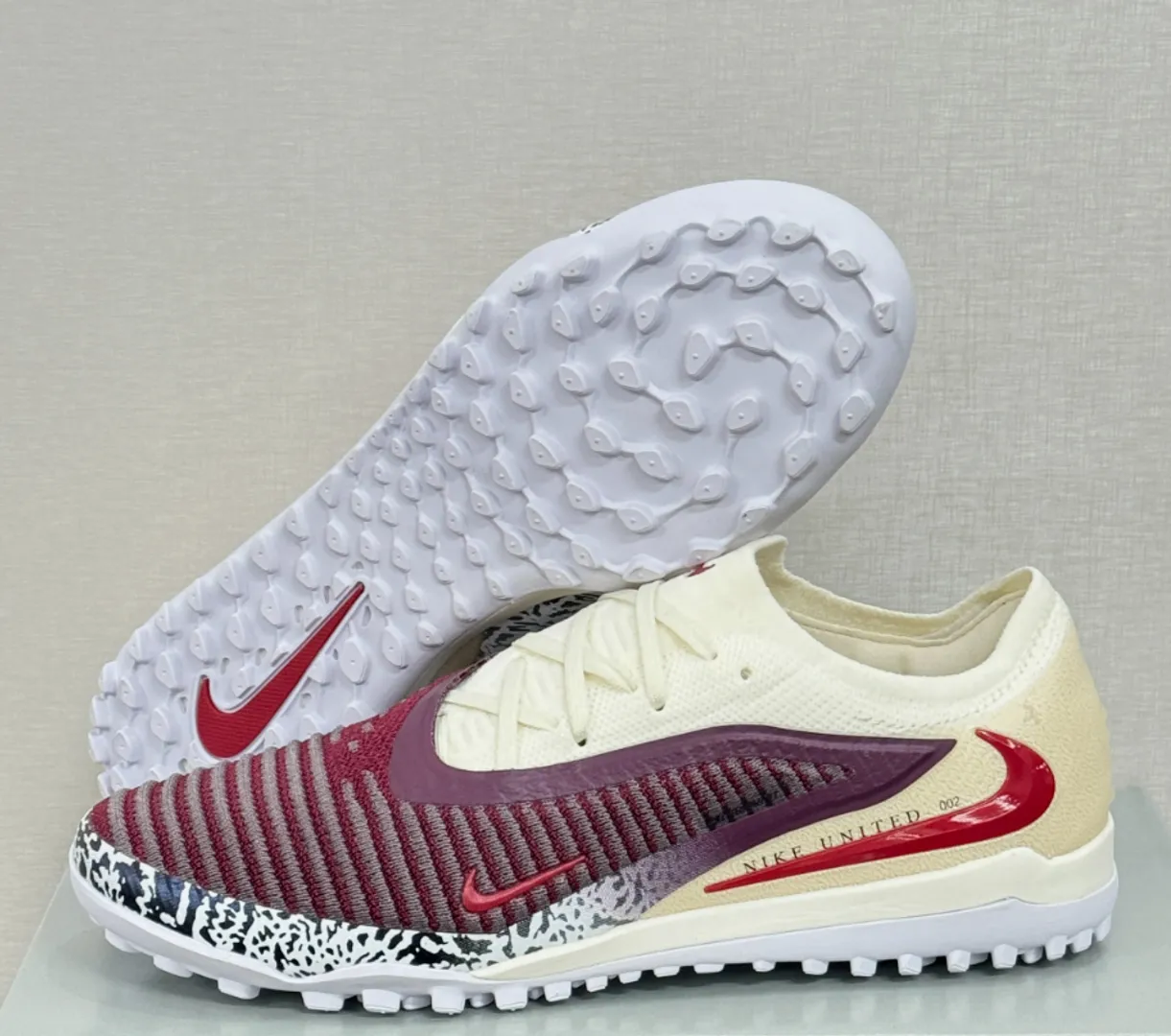 Tenis Phantom TF - Sintética / Turf Lote 1