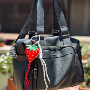 Imagen del producto Llavero charms fresa 