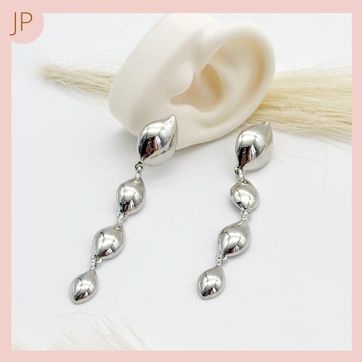 Imagen del producto Aretes Largos Plateados baño Rodio 