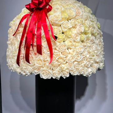 Imagen del producto ARREGLO FLORAL REDONDO CON 500 ROSAS