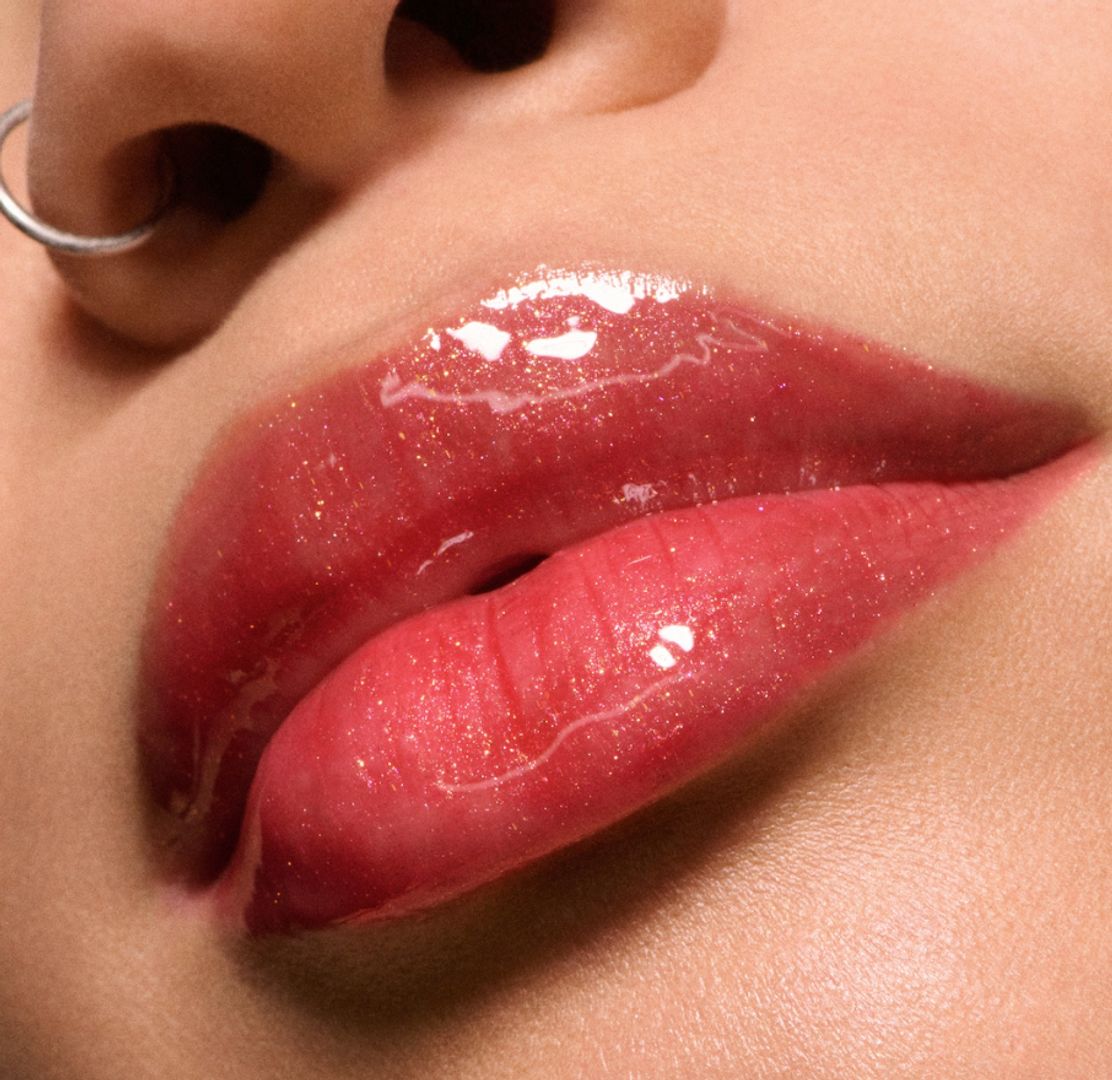 MAC BLOWING AIR KISSES GLOSSY LIPS DUO