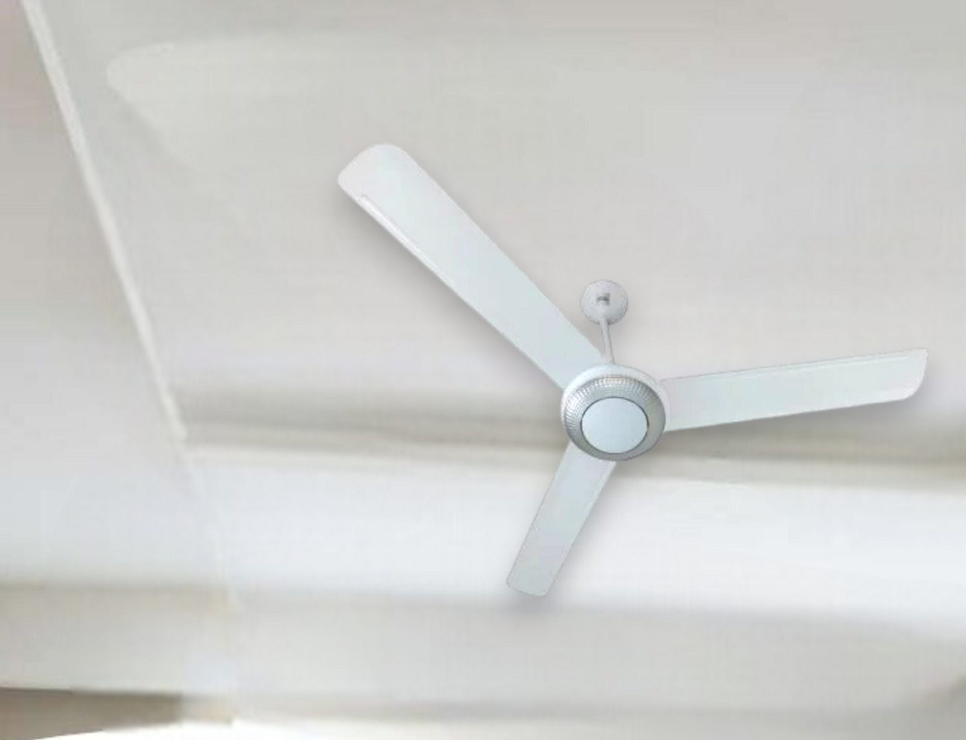 VENTILADOR DE TECHO BLANCO -C.SANTANDER