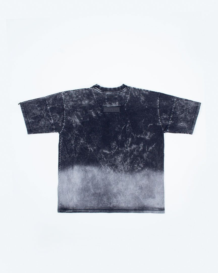 camiseta APT acidwash beige y negra 