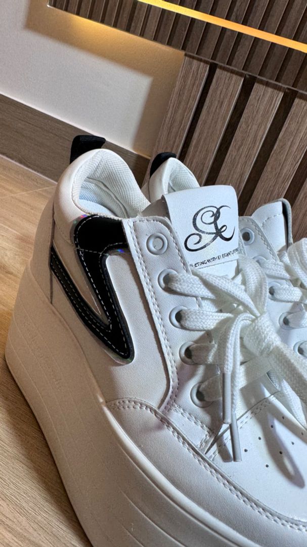 Tenis plataforma doble fashion !!