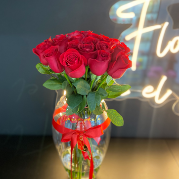 FLORERO POR 25 ROSAS TRADICIONALES - imagen 1
