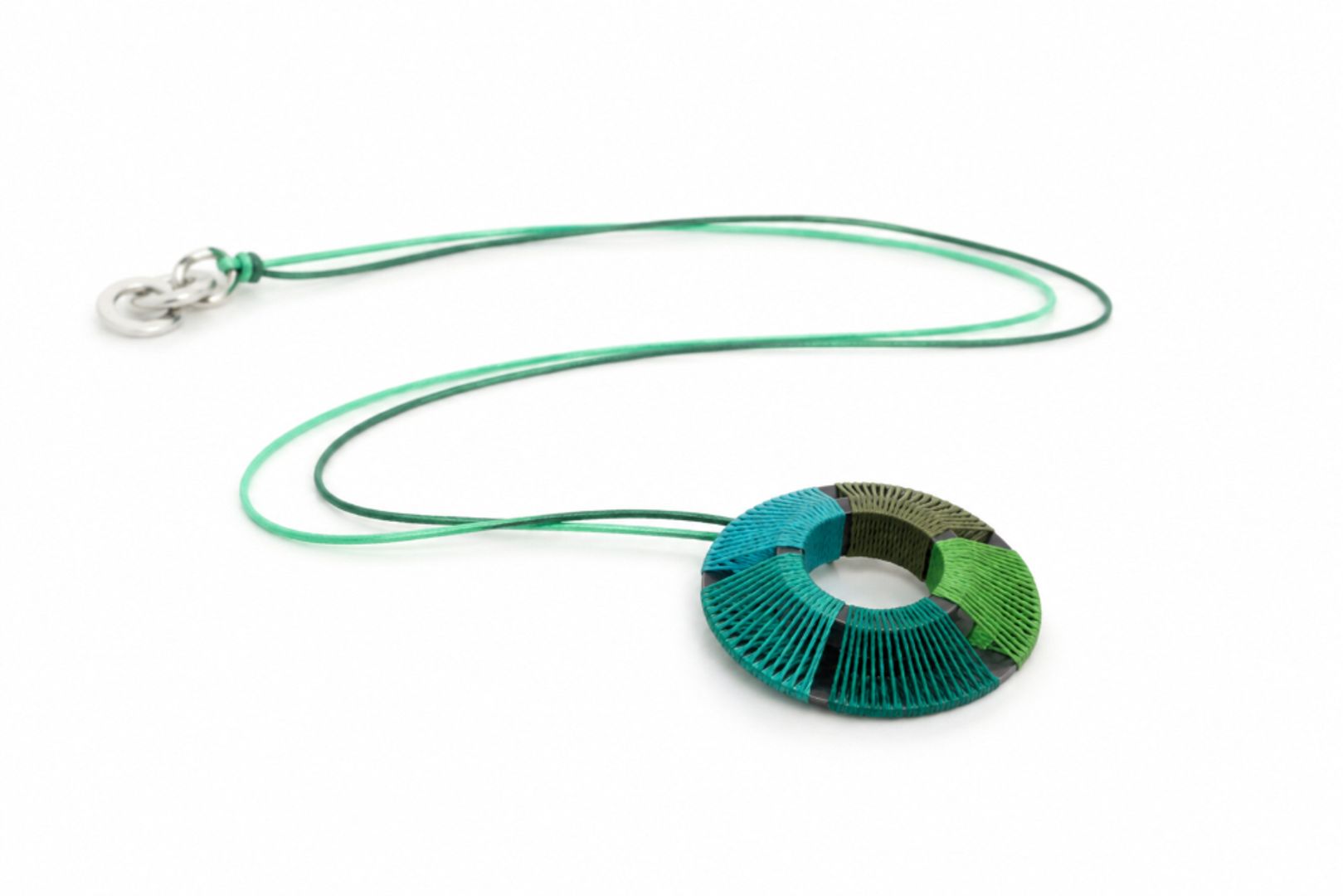 5-BLOCK WOVEN CIRCLE PENDANT