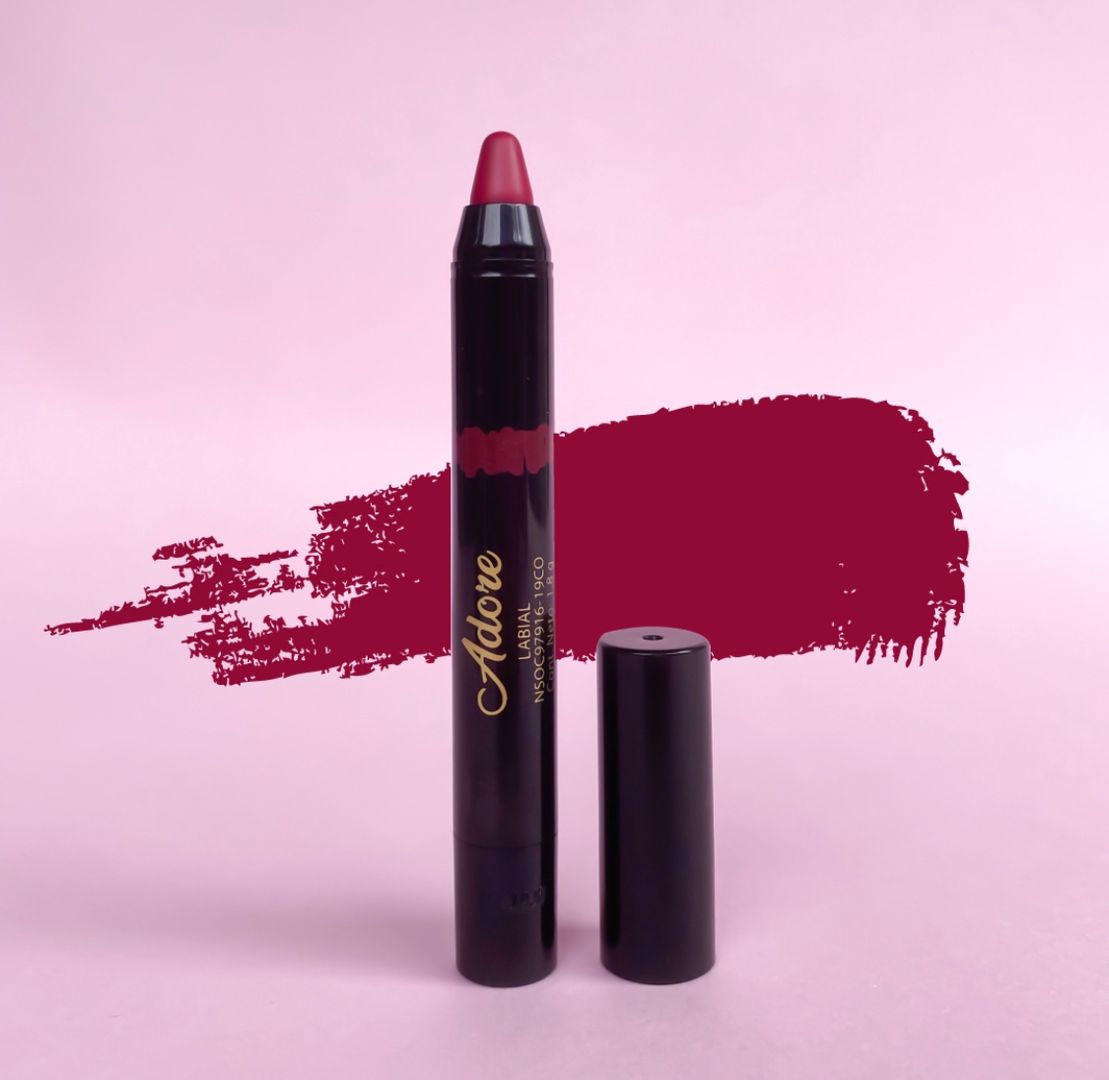 Labial adore