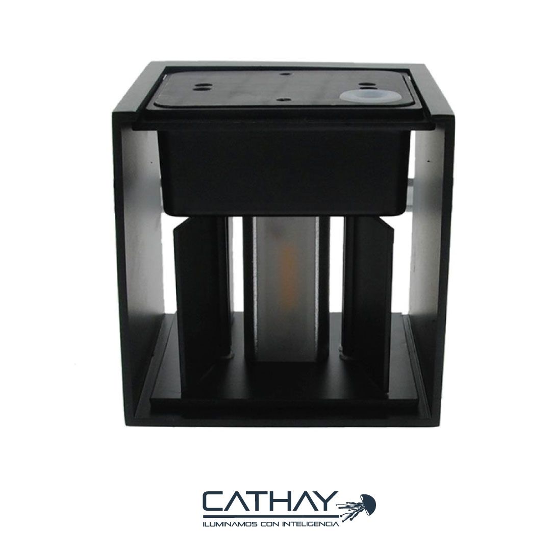 APLIQUE LED DE PARED CUADRADO DOBLE HAZ DE LUZ 