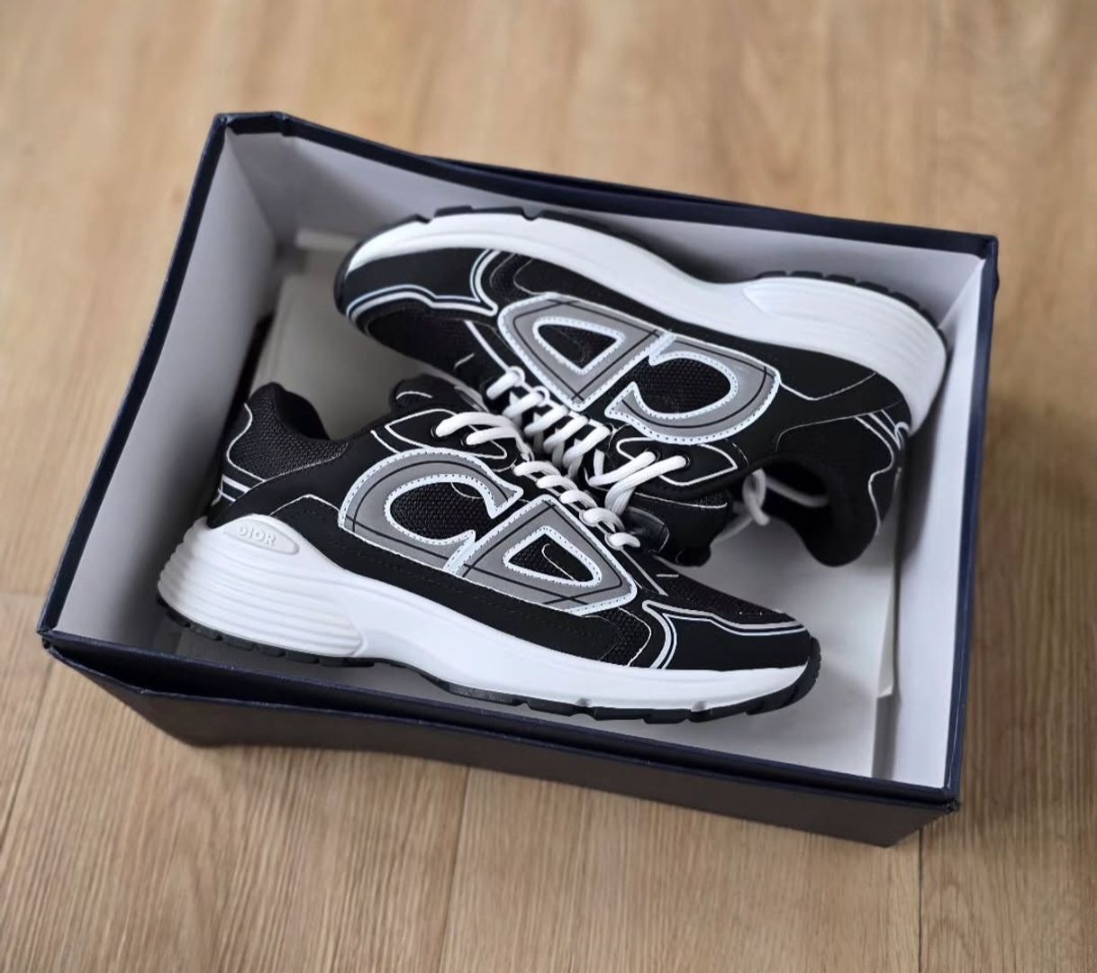 Dior b30 countdown