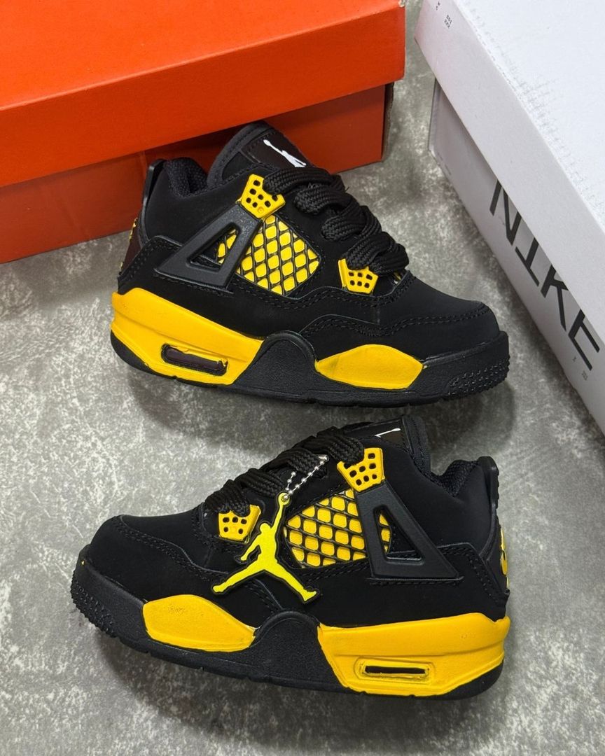 RETRO 4 NEGRO AMARILLO