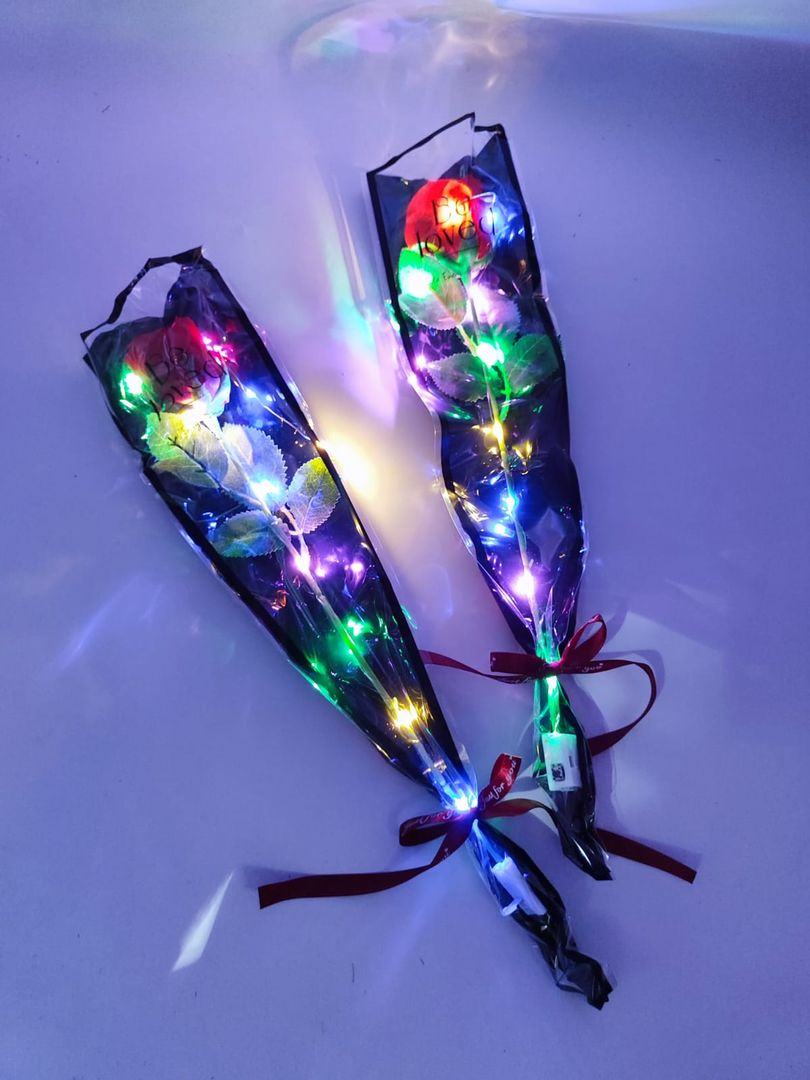 Detalle rosa con luz TG053