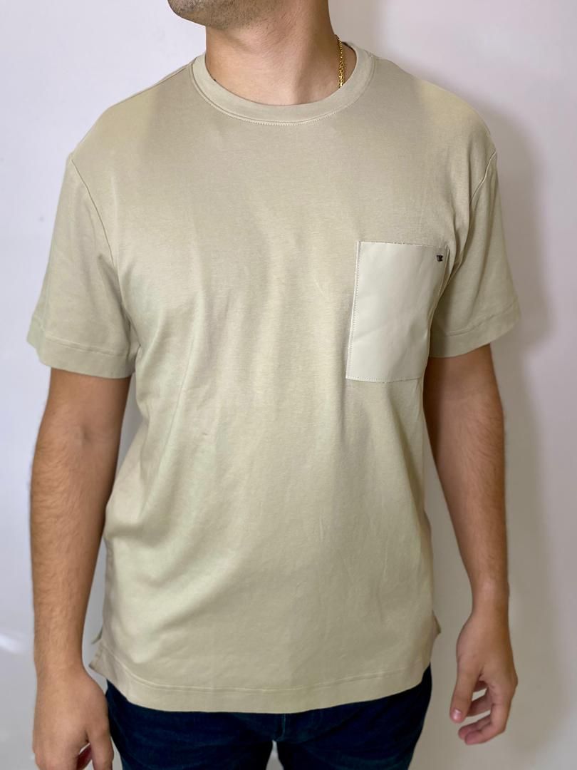 CAMISETA VERONA VELEZ BOLSILLO CUERO - BEIGE