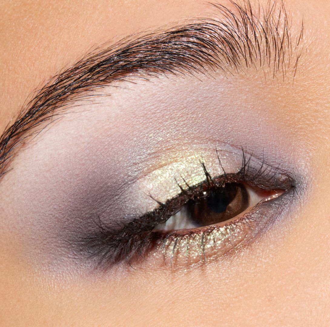 MAC PRISMATICA LIQUID EYE LINER